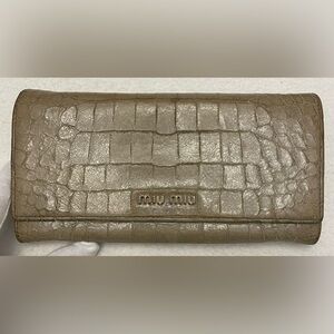 Miu Miu Authentic Vintage Earthy Green Croc-Embossed Long Wallet